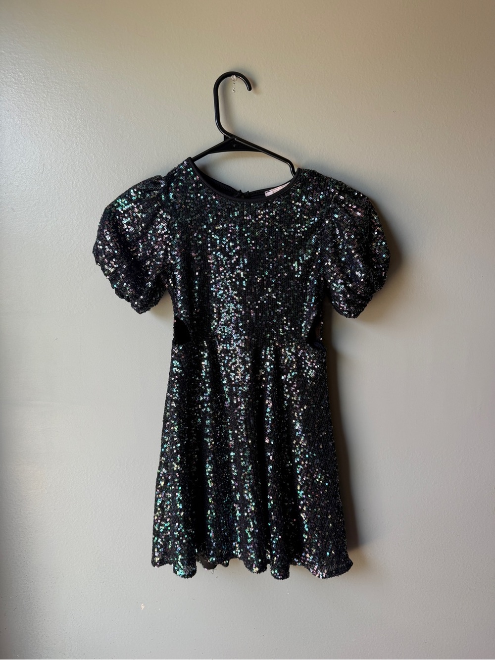 Girls Black Iridescent Sequin Puff Sleeve Party Dress 5T